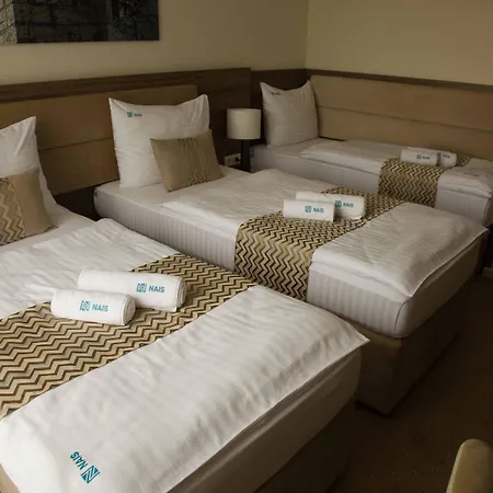 Nais Hotell 3*